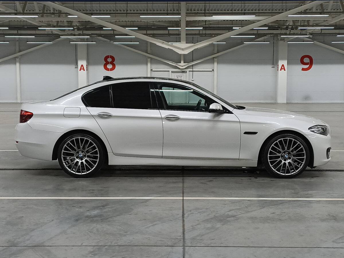 BMW 5 серии с пробегом — 2015 год. Фото: #3