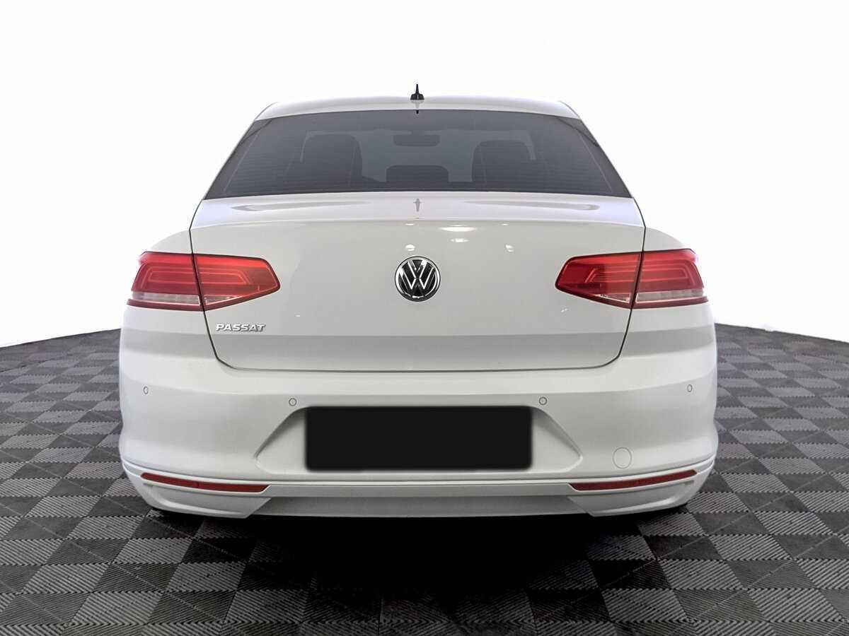 Volkswagen Passat с пробегом — 2019 год. Фото: #5