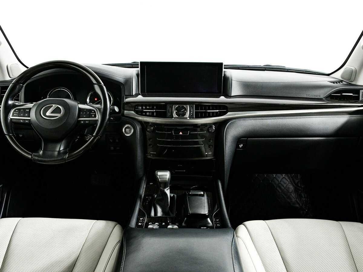 Lexus LX с пробегом — 2016 год. Фото: #8