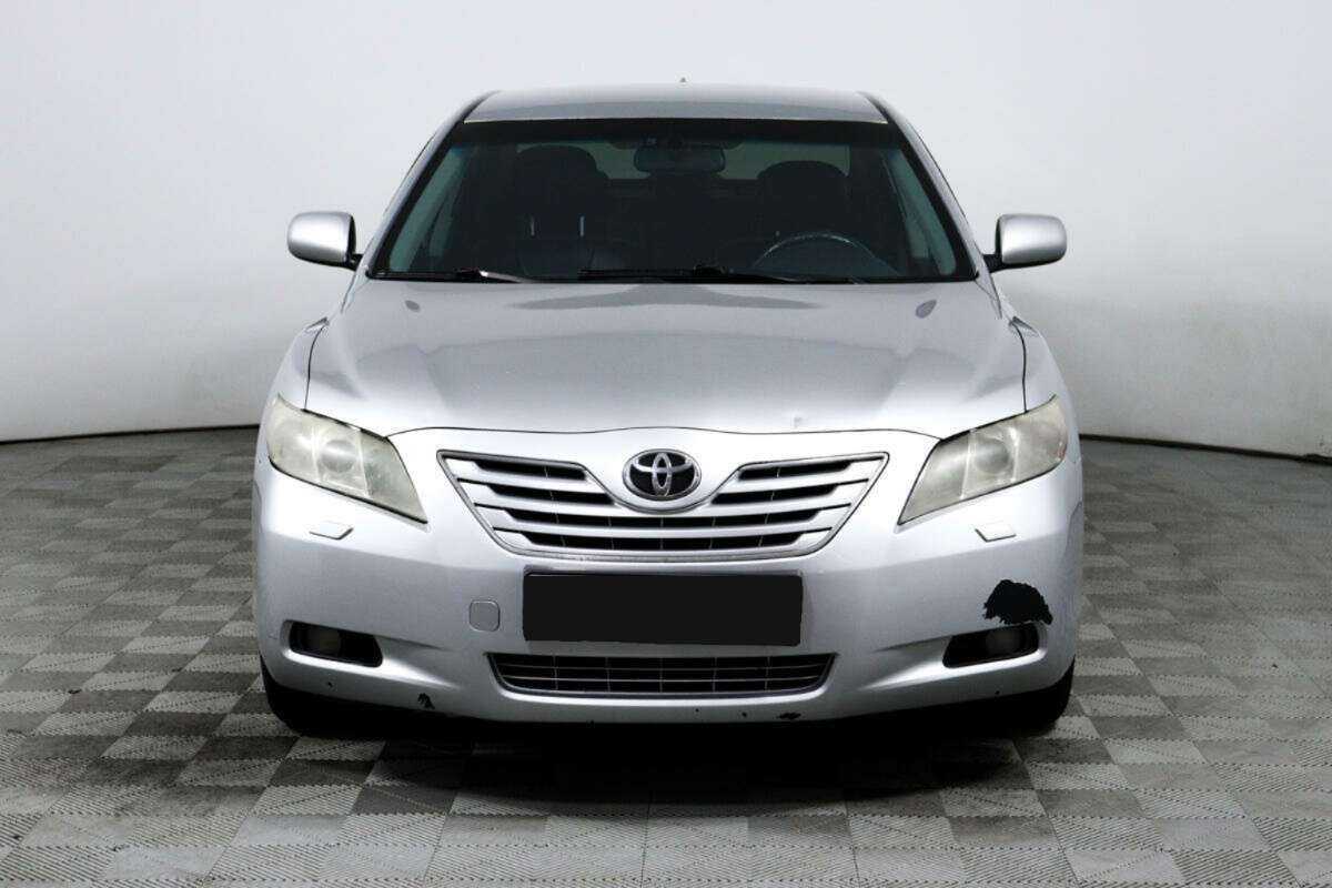 Toyota Camry с пробегом — 2006 год. Фото: #1