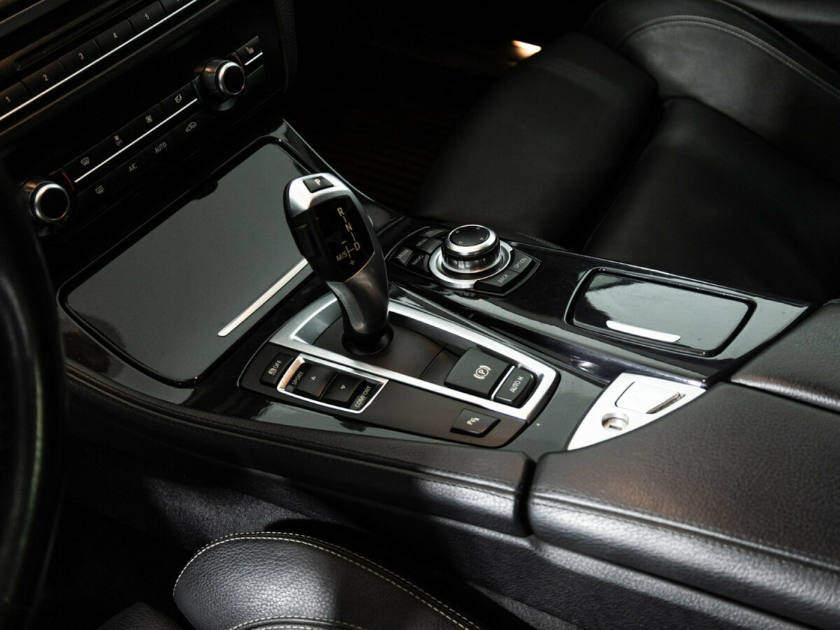 BMW 5 серии с пробегом — 2015 год. Фото: #14