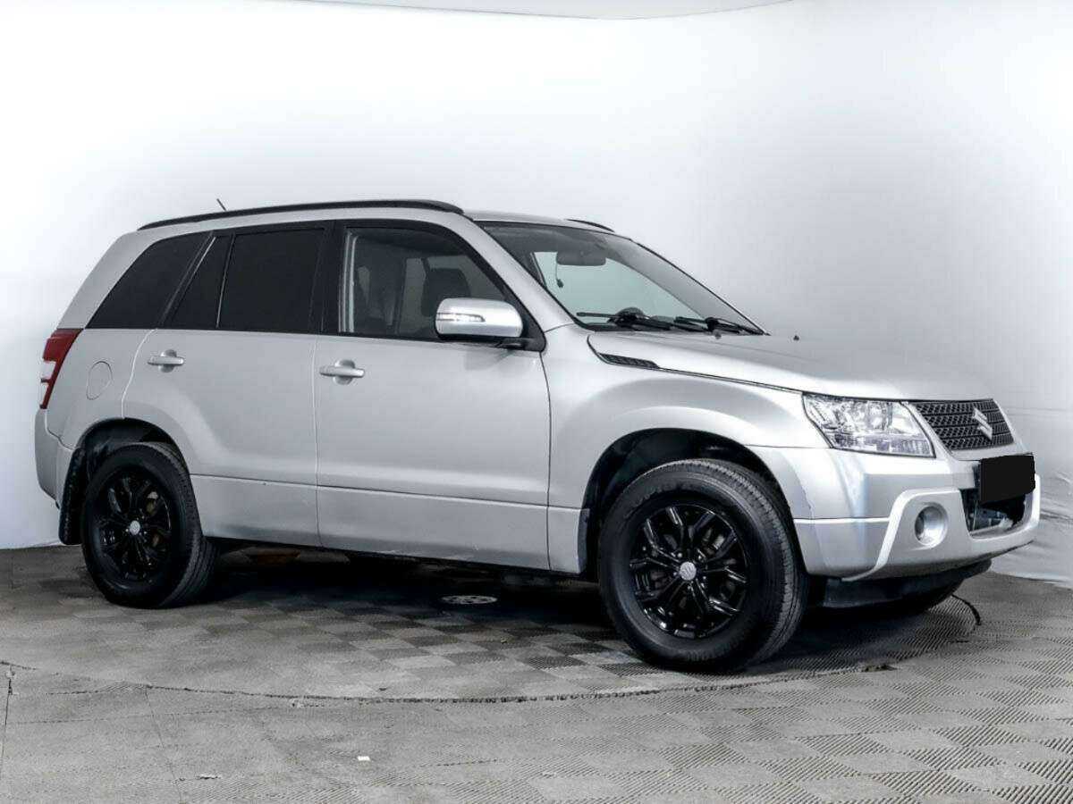 Suzuki Grand Vitara с пробегом — 2011 год. Фото: #2