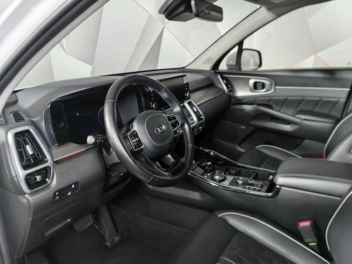 Kia Sorento с пробегом — 2020 год. Фото: #13
