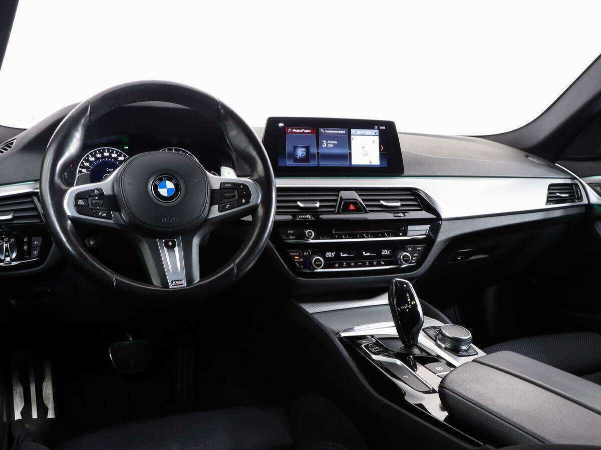 BMW 5 серии с пробегом — 2017 год. Фото: #8