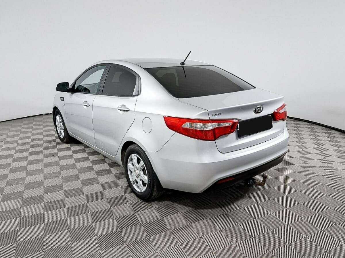 Kia Rio с пробегом — 2015 год. Фото: #5