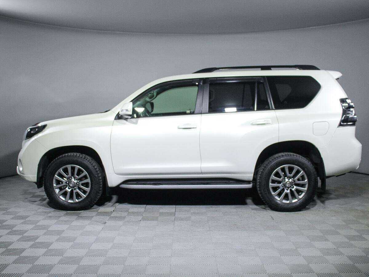 Toyota Land Cruiser Prado с пробегом — 2017 год. Фото: #6
