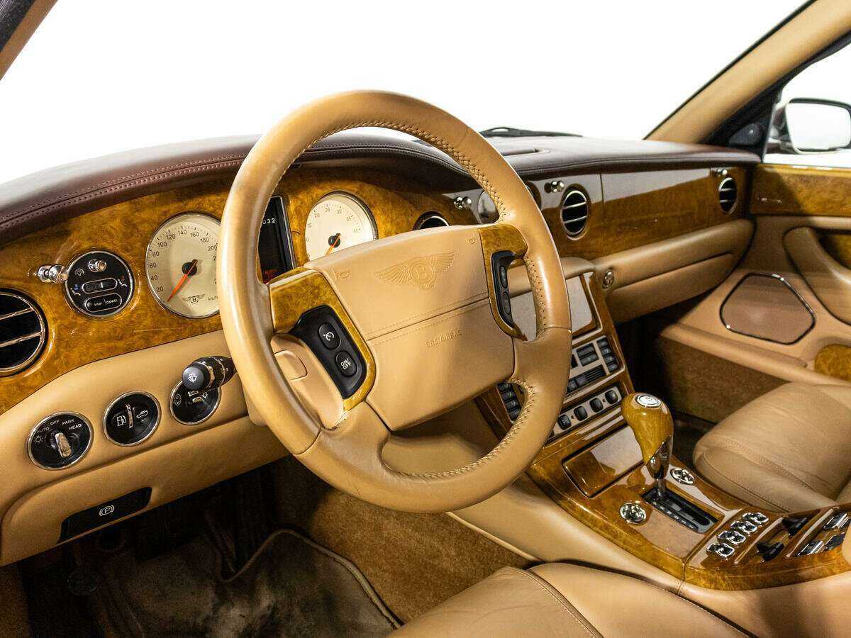 Bentley Arnage с пробегом — 2003 год. Фото: #10