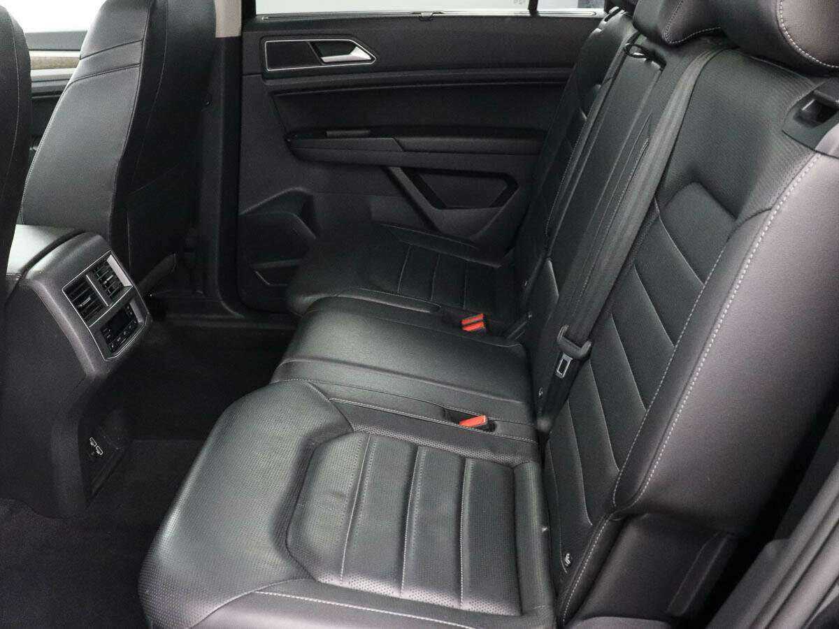 Volkswagen Teramont с пробегом — 2018 год. Фото: #7