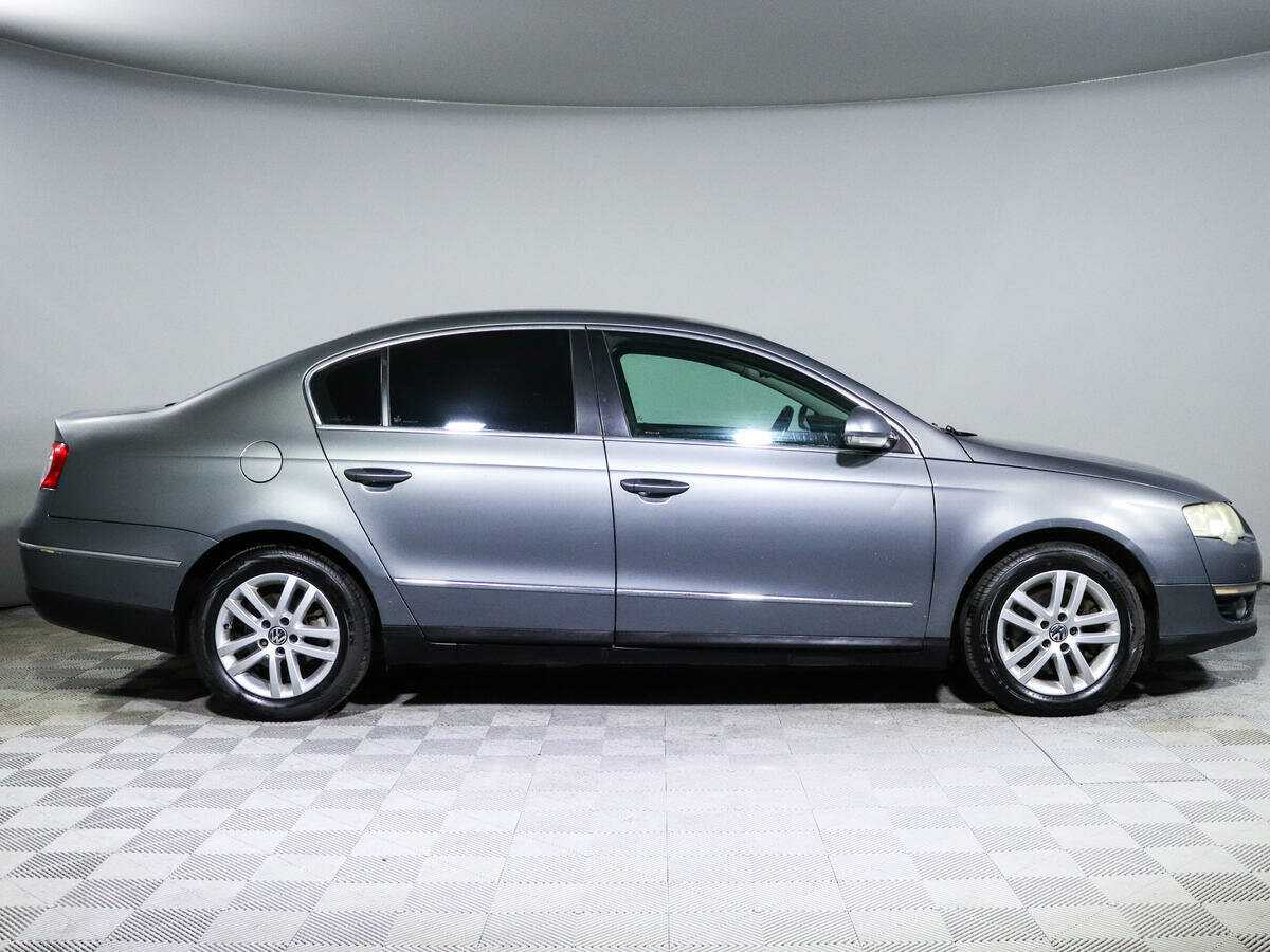 Volkswagen Passat с пробегом — 2005 год. Фото: #3