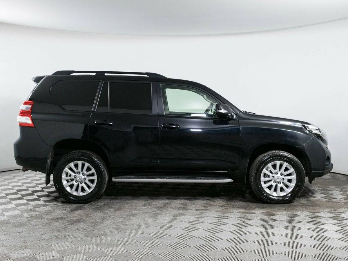 Toyota Land Cruiser Prado с пробегом — 2016 год. Фото: #3