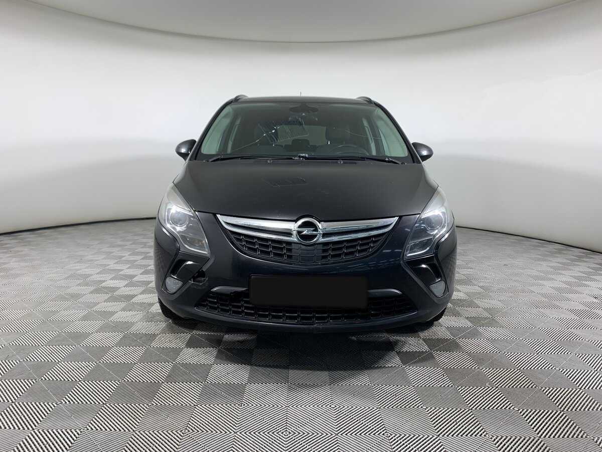 Opel Zafira с пробегом — 2012 год. Фото: #1