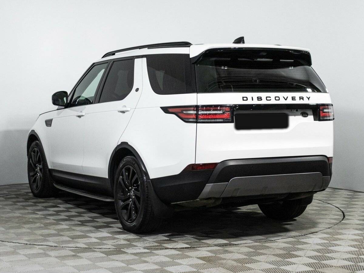 Land Rover Discovery с пробегом — 2017 год. Фото: #6