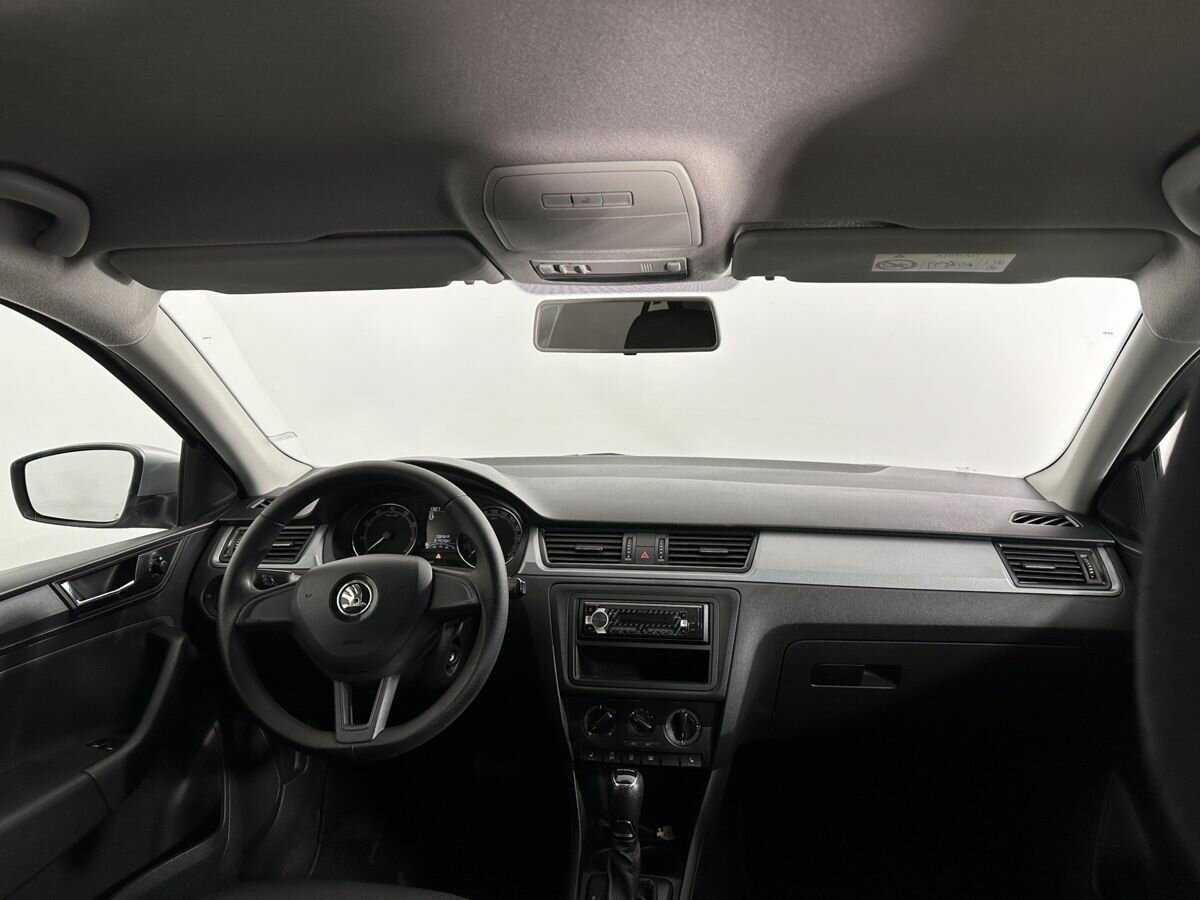 Skoda Rapid с пробегом — 2018 год. Фото: #6