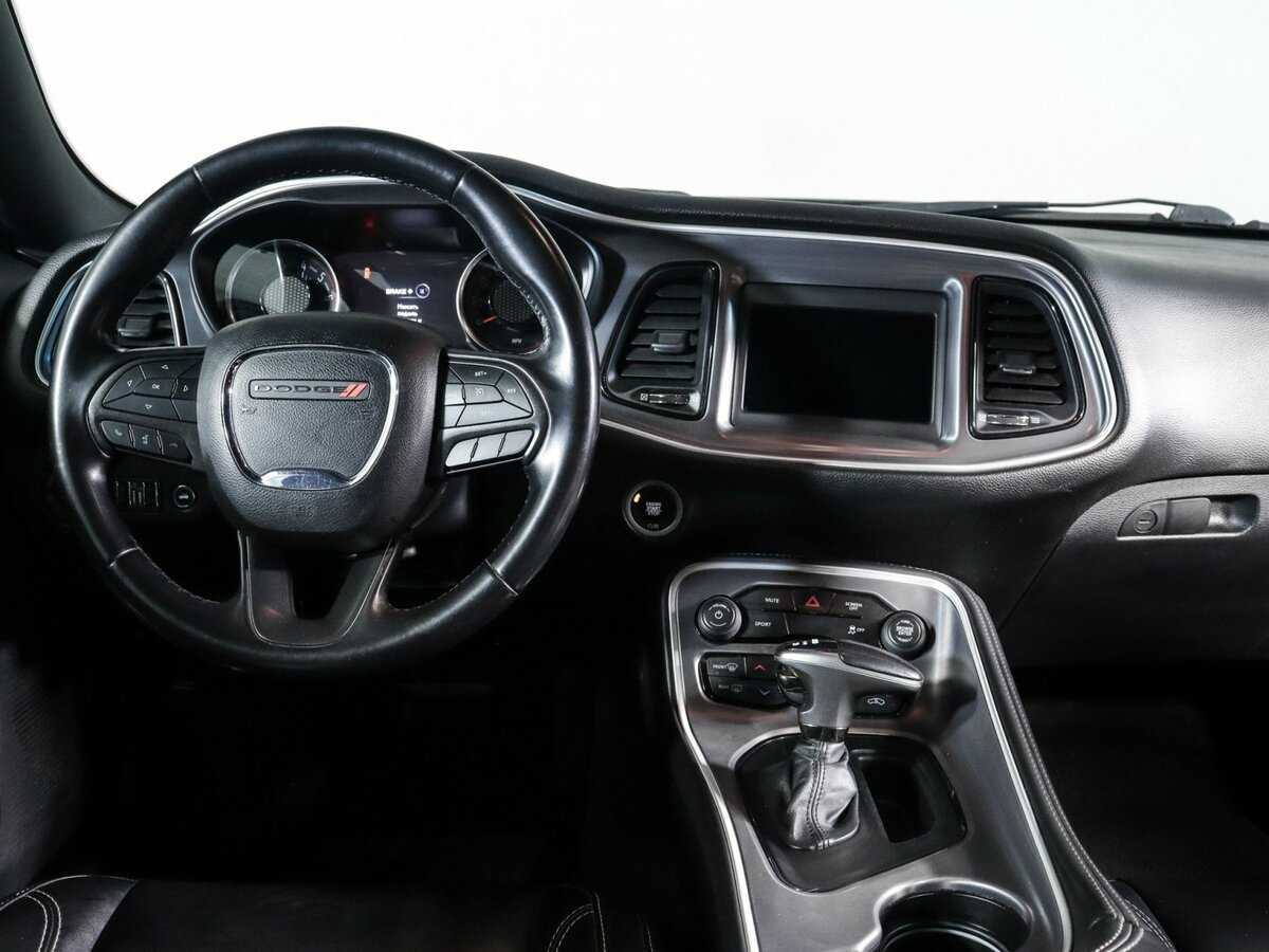 Dodge Challenger с пробегом — 2019 год. Фото: #8