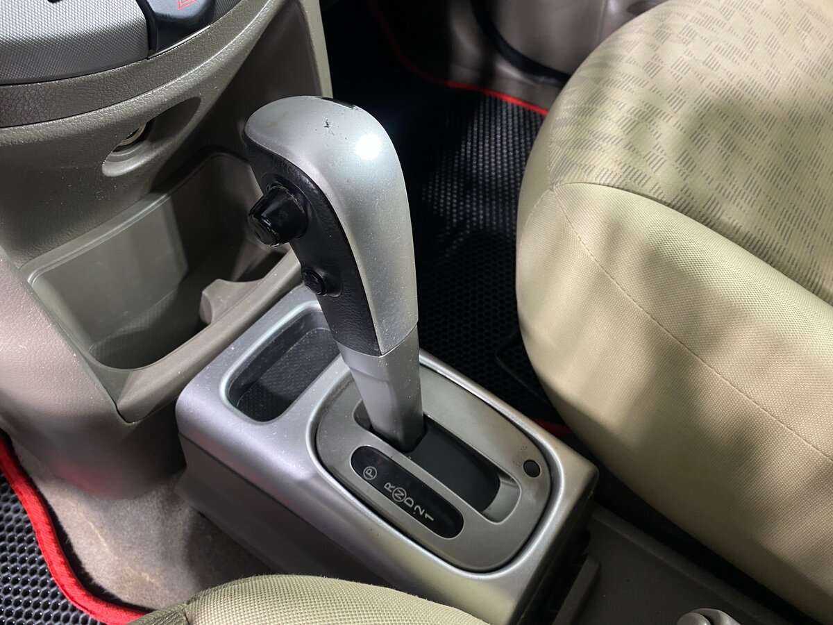 Nissan Note с пробегом — 2006 год. Фото: #13