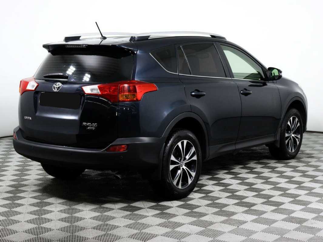 Toyota RAV4 с пробегом — 2015 год. Фото: #4