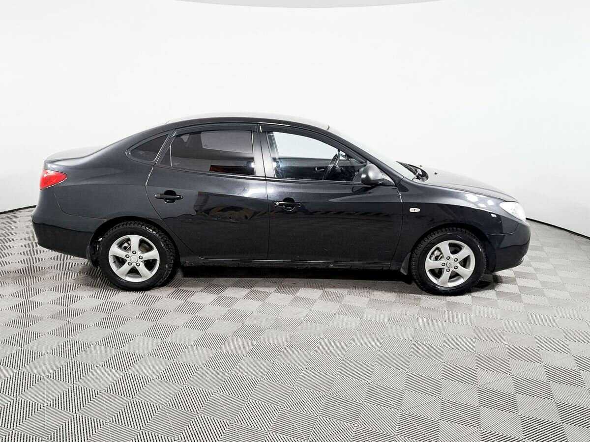 Hyundai Elantra с пробегом — 2008 год. Фото: #3
