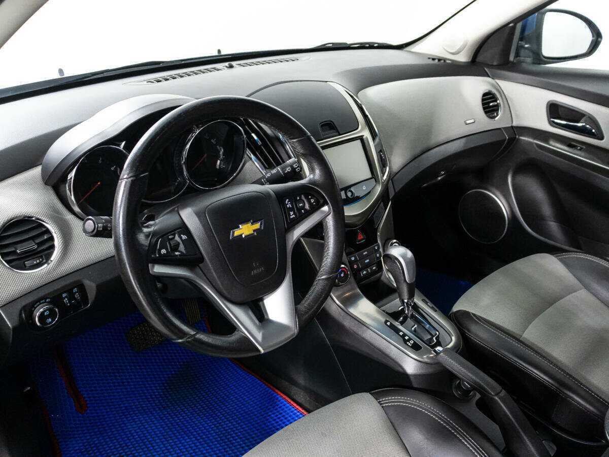 Chevrolet Cruze с пробегом — 2013 год. Фото: #10