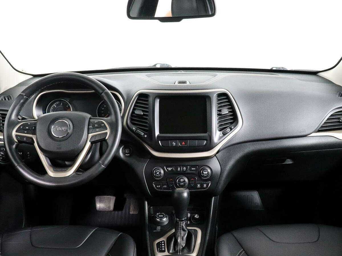 Jeep Cherokee с пробегом — 2014 год. Фото: #10
