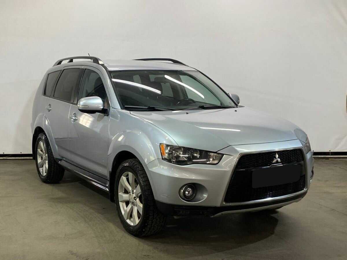 Mitsubishi Outlander с пробегом — 2011 год. Фото: #2