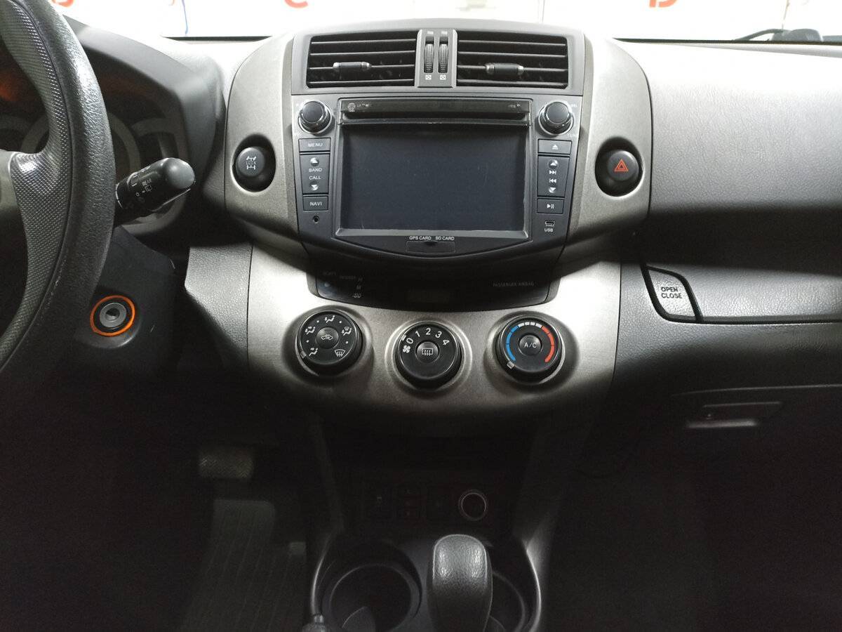 Toyota RAV4 с пробегом — 2011 год. Фото: #14
