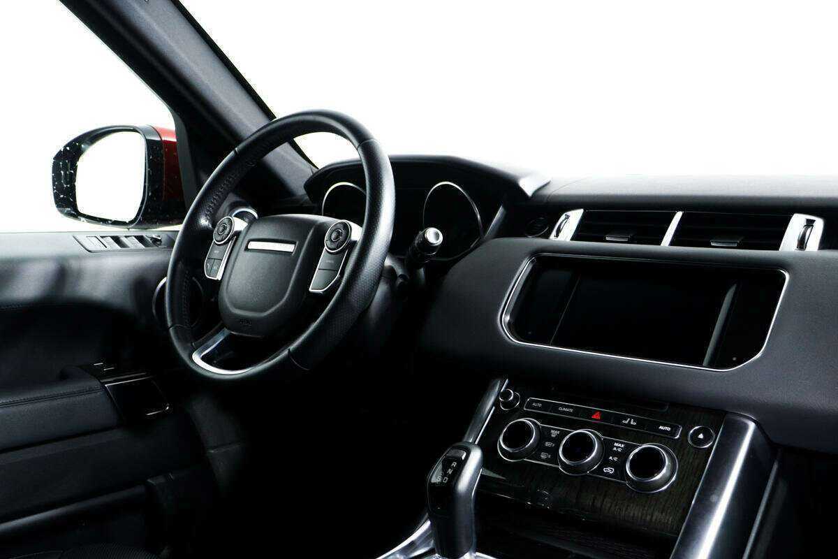 Land Rover Range Rover Sport с пробегом — 2014 год. Фото: #8