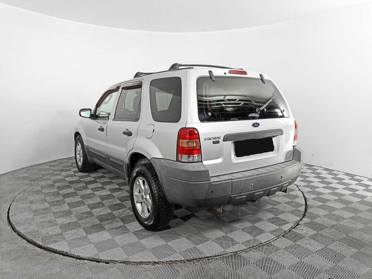 Ford Escape с пробегом — 2004 год. Фото: #6