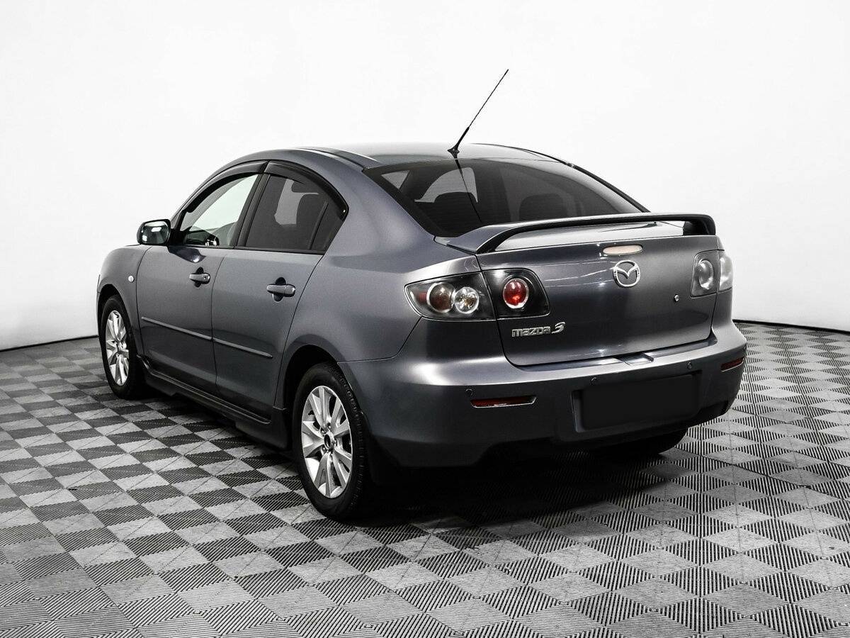 Mazda 3 с пробегом — 2007 год. Фото: #6