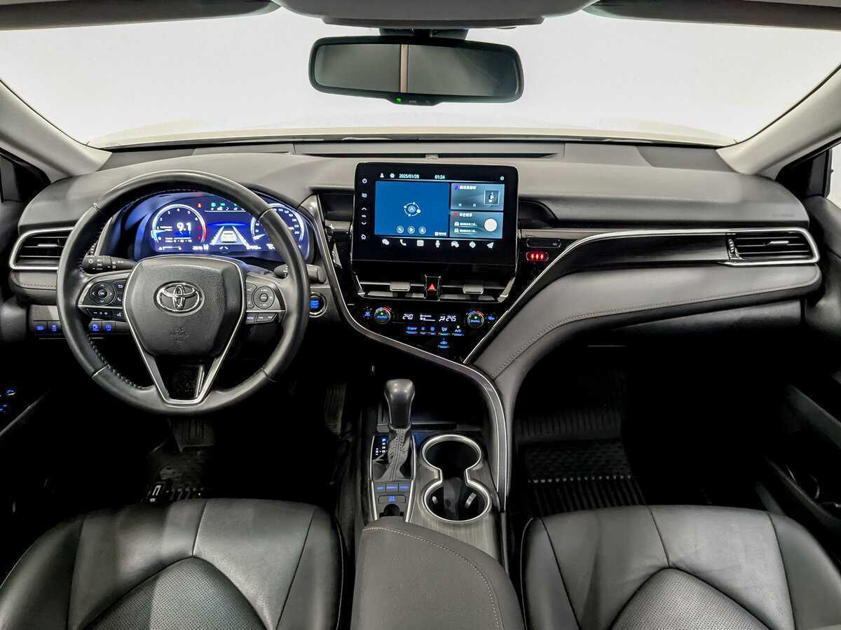 Toyota Camry с пробегом — 2022 год. Фото: #13