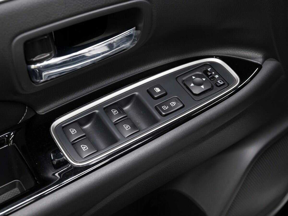 Mitsubishi Outlander с пробегом — 2022 год. Фото: #20