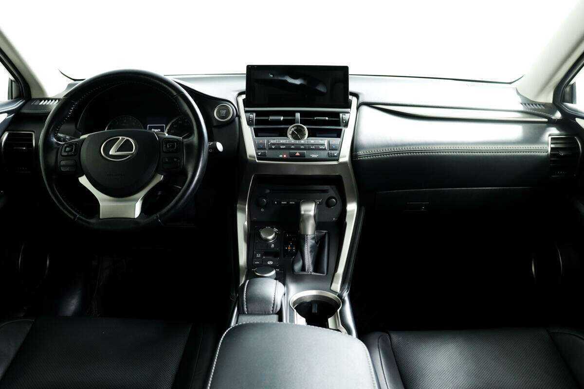 Lexus NX с пробегом — 2017 год. Фото: #10
