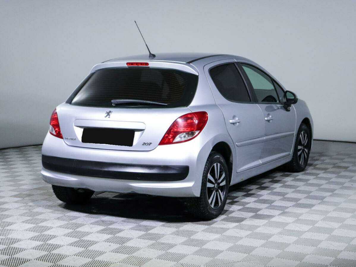 Peugeot 207 с пробегом — 2010 год. Фото: #3