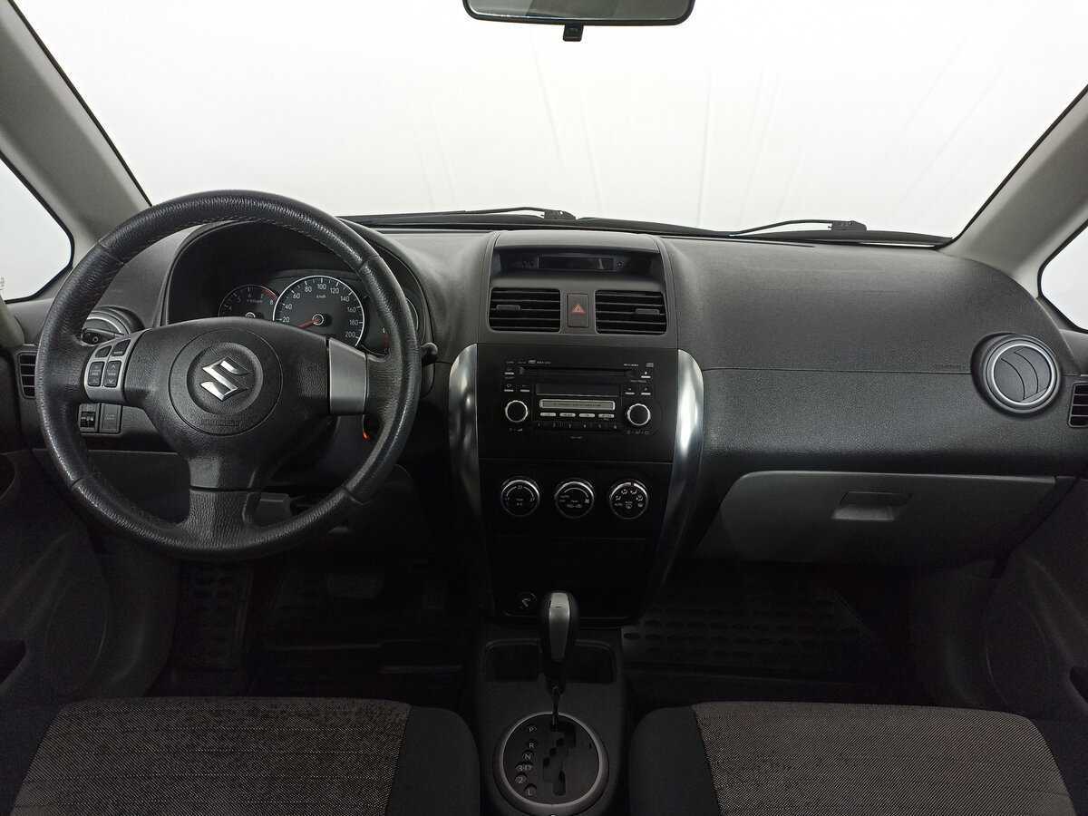 Suzuki SX4 с пробегом — 2008 год. Фото: #13