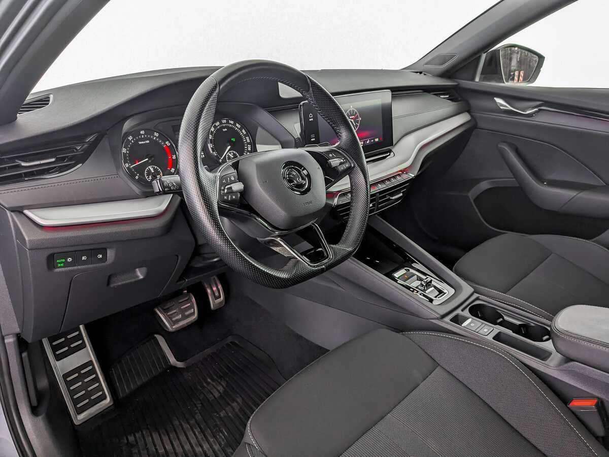 Skoda Octavia с пробегом — 2022 год. Фото: #13