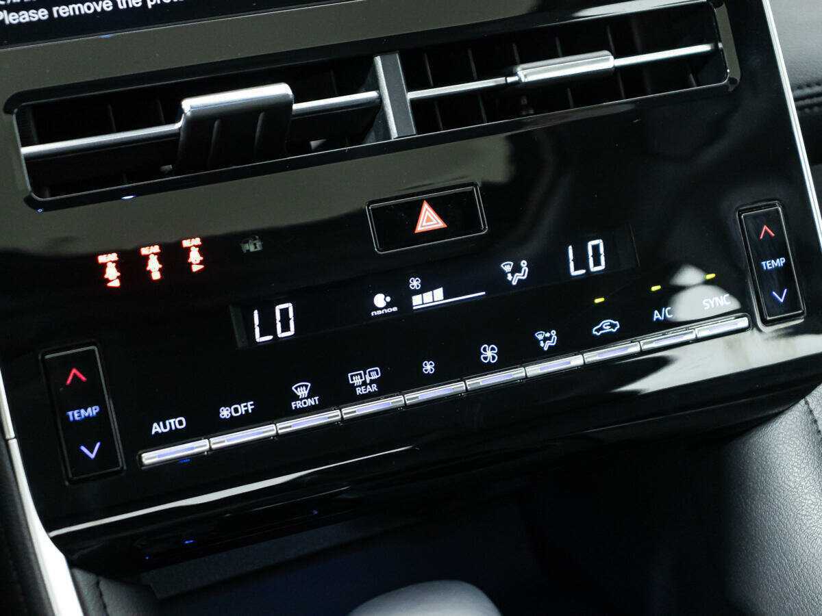 Toyota Avalon с пробегом — 2022 год. Фото: #17