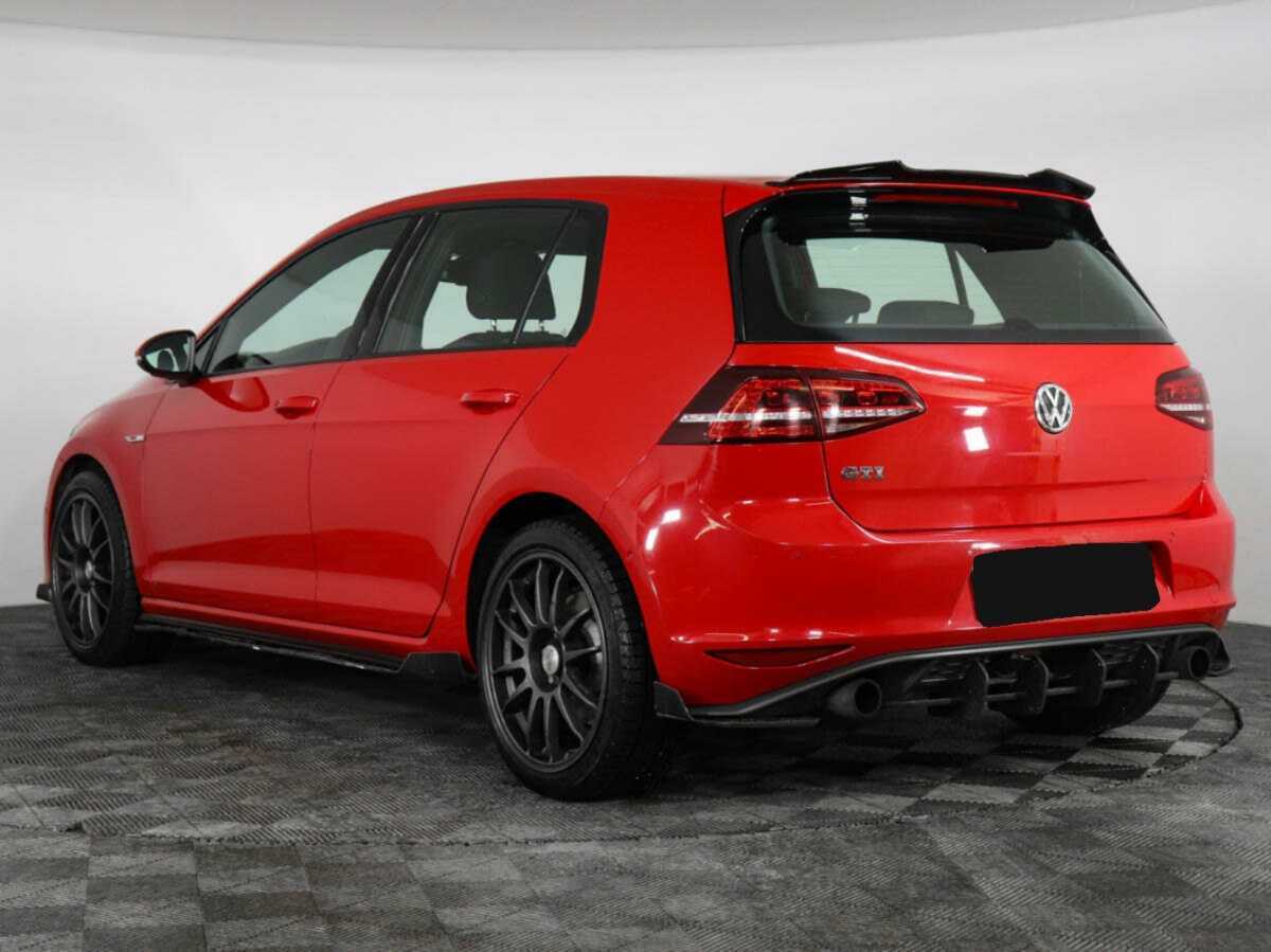 Volkswagen Golf GTI с пробегом — 2013 год. Фото: #5