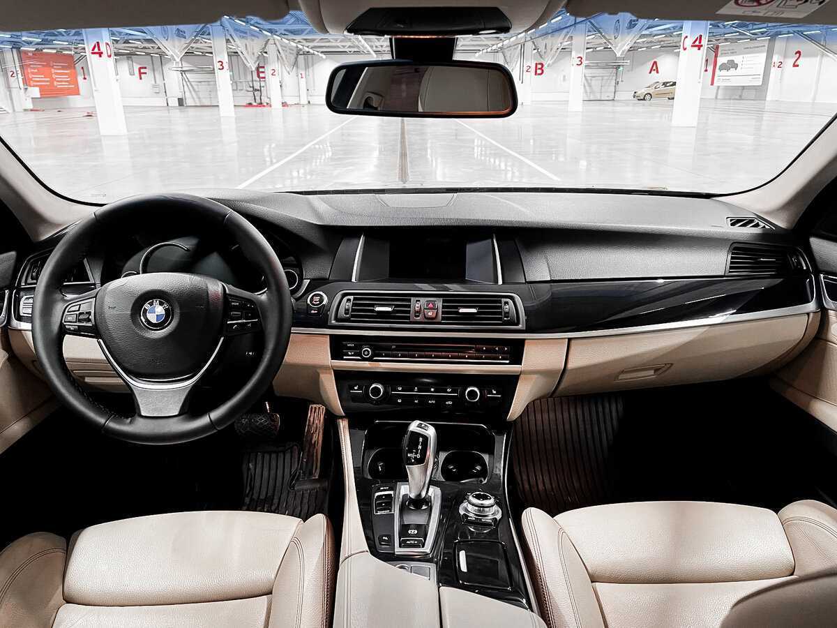 BMW 5 серии с пробегом — 2015 год. Фото: #13