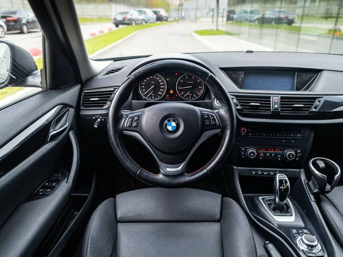 BMW X1 с пробегом — 2012 год. Фото: #12