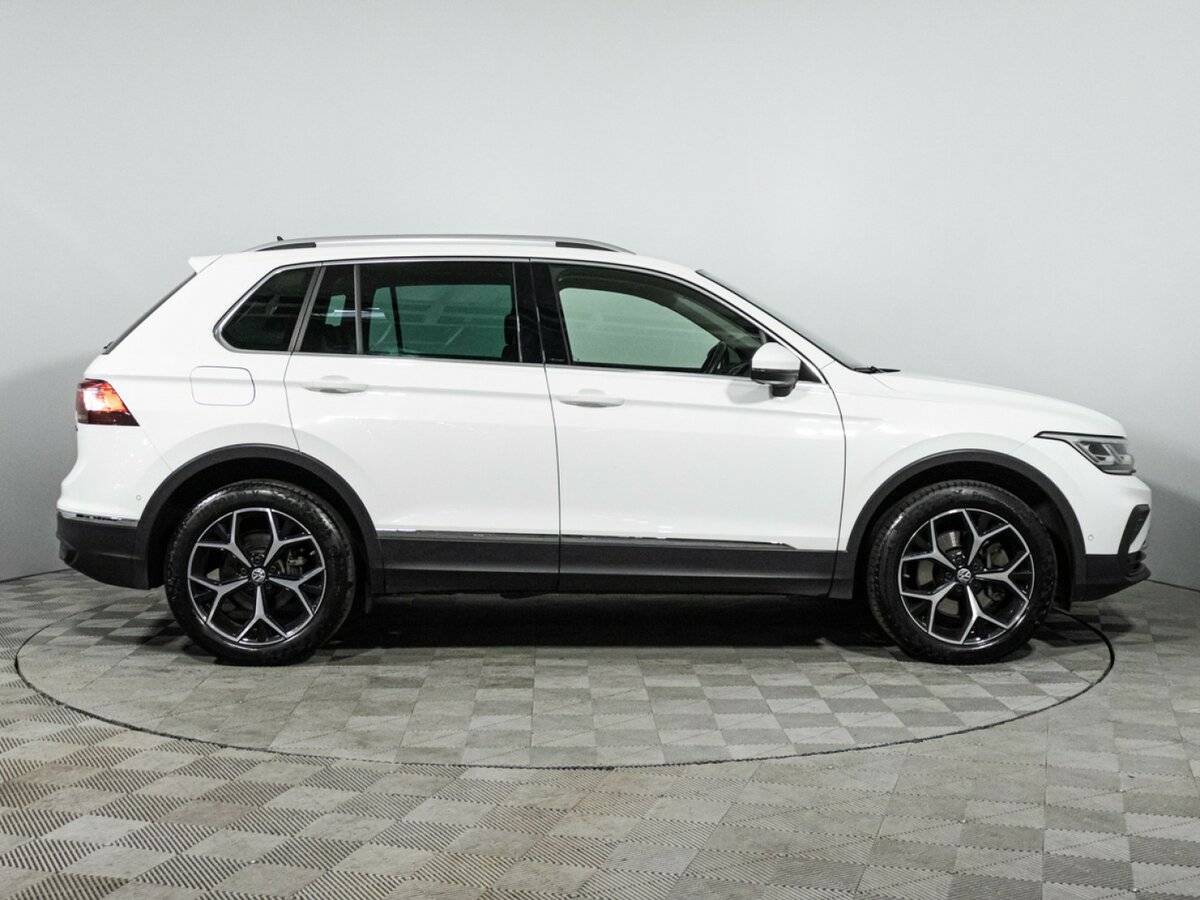 Volkswagen Tiguan с пробегом — 2021 год. Фото: #3
