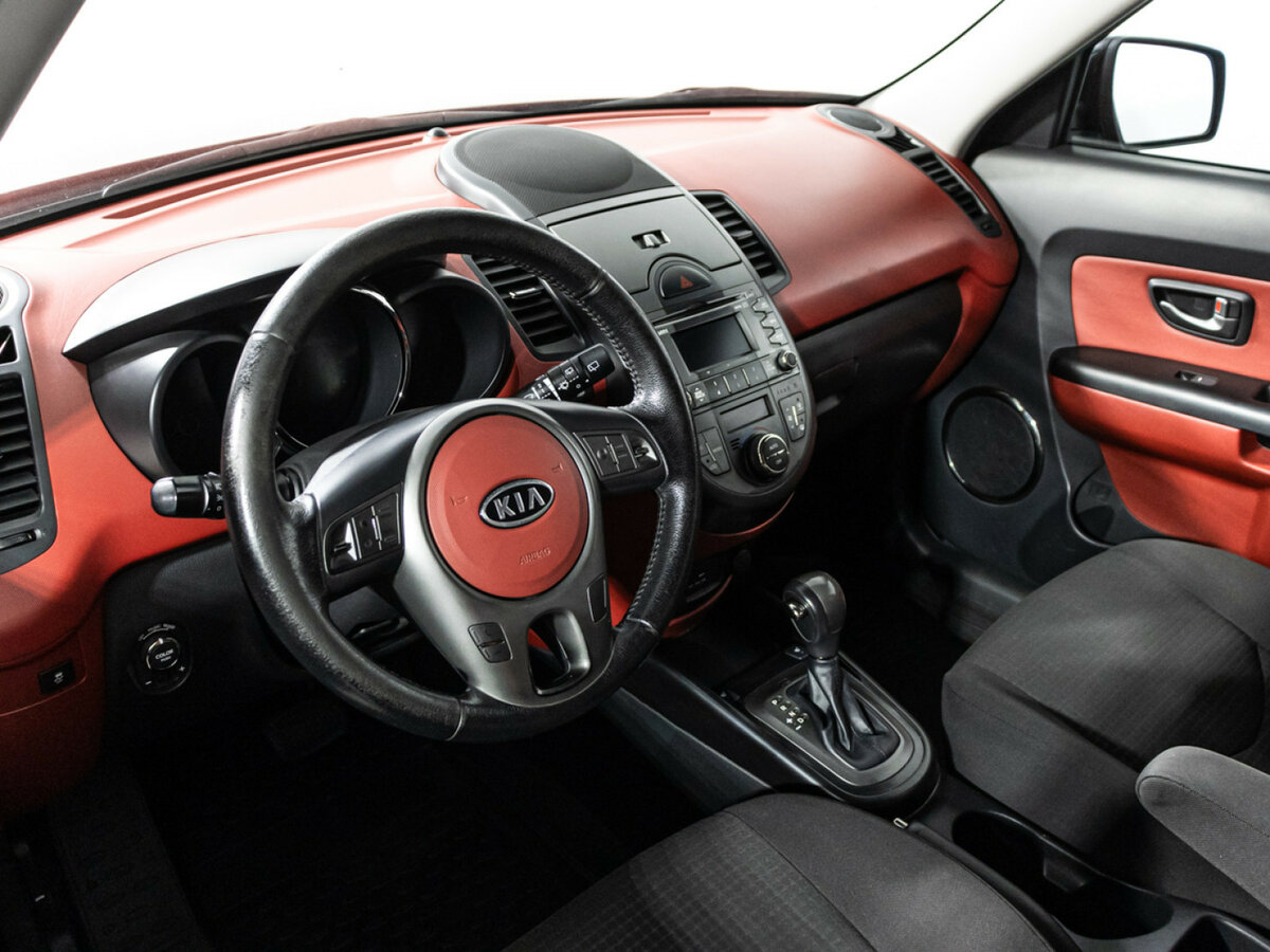 Kia Soul с пробегом — 2010 год. Фото: #10