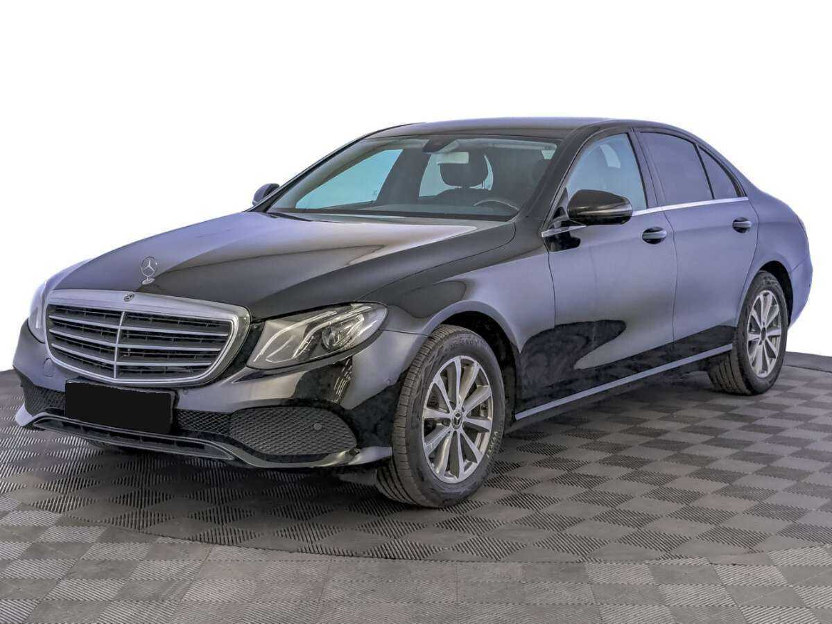 Mercedes-Benz E-Класс с пробегом — 2018 год. Фото: #0