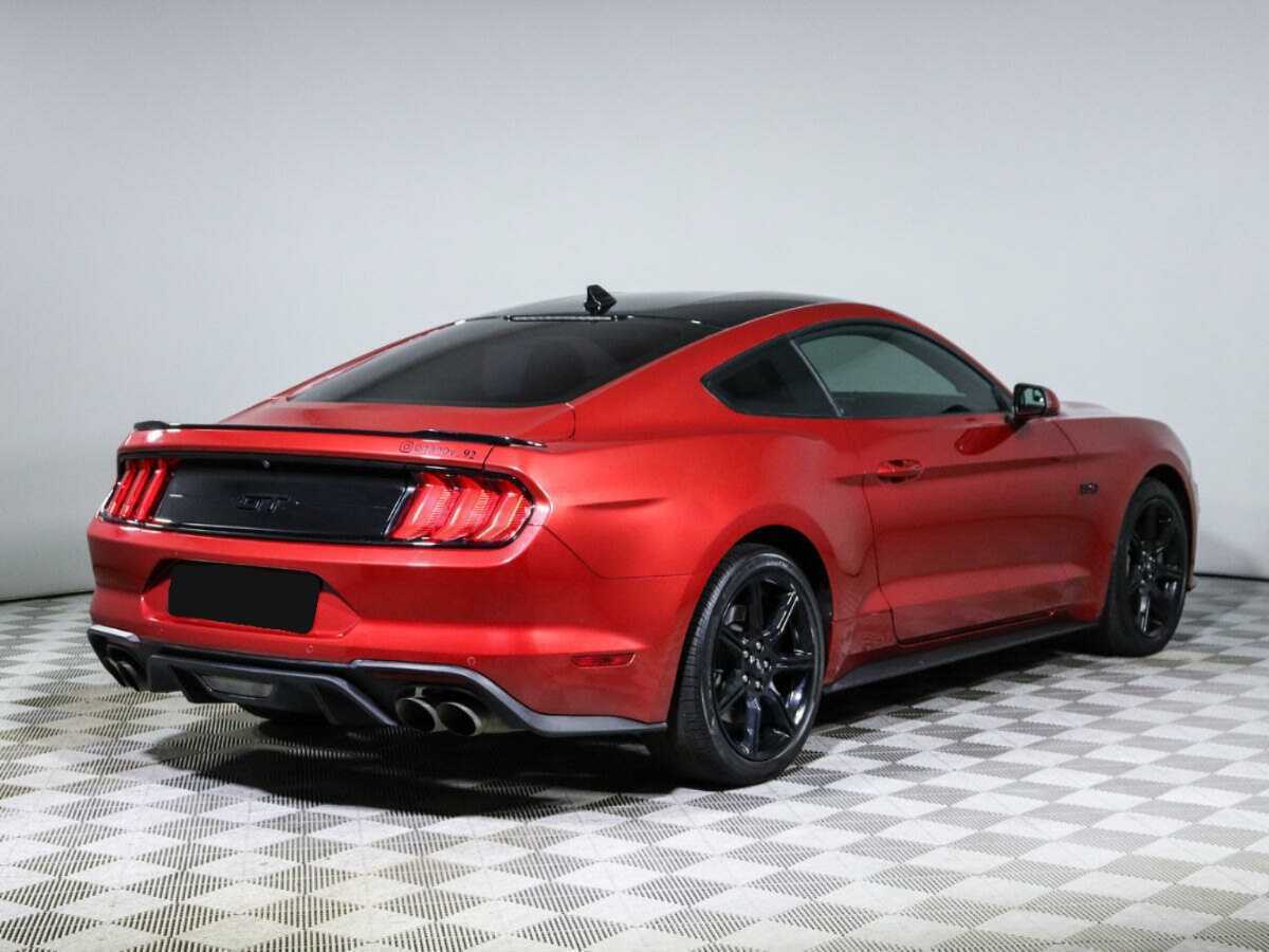 Ford Mustang с пробегом — 2020 год. Фото: #4