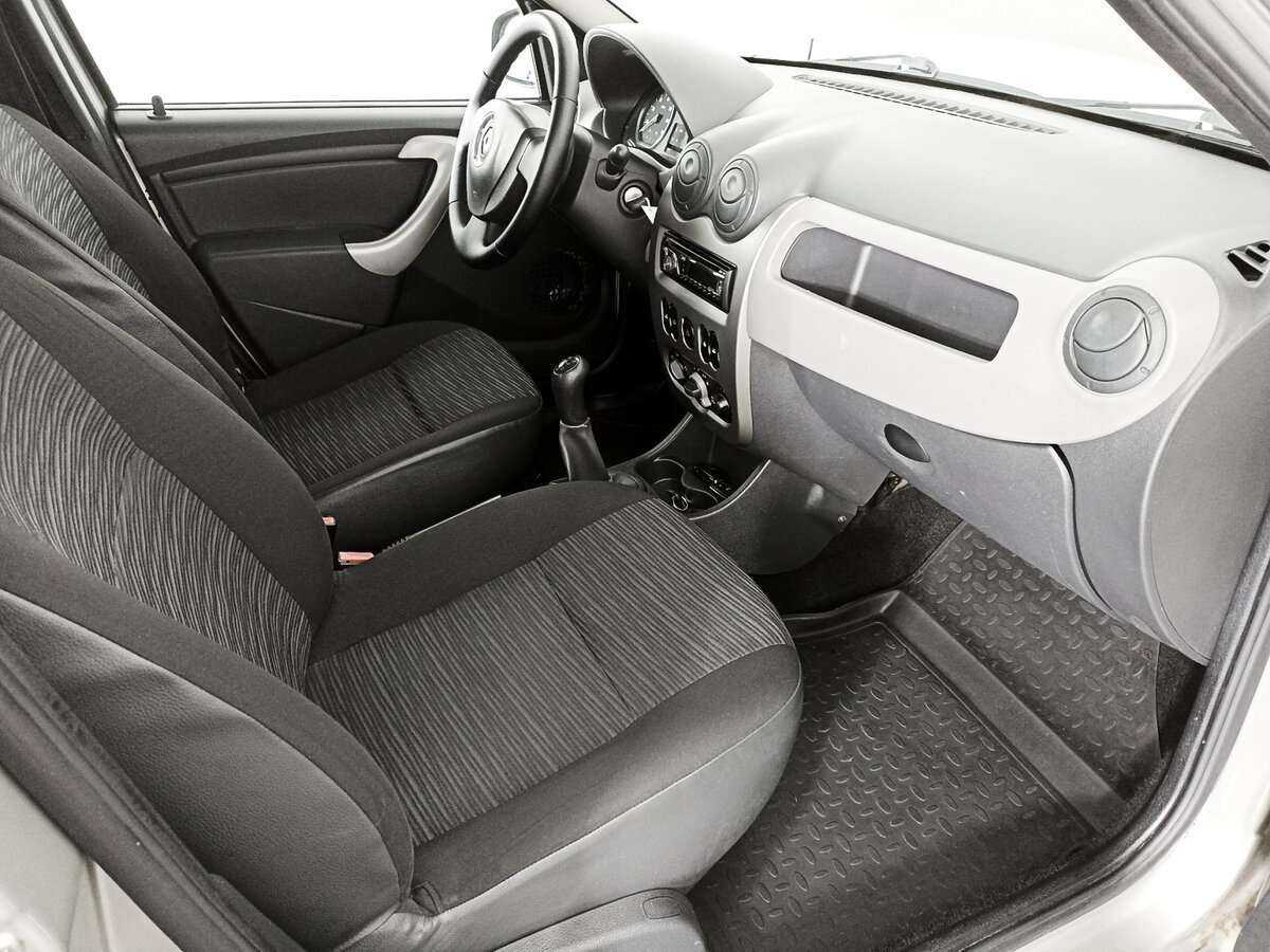 Renault Logan с пробегом — 2011 год. Фото: #8