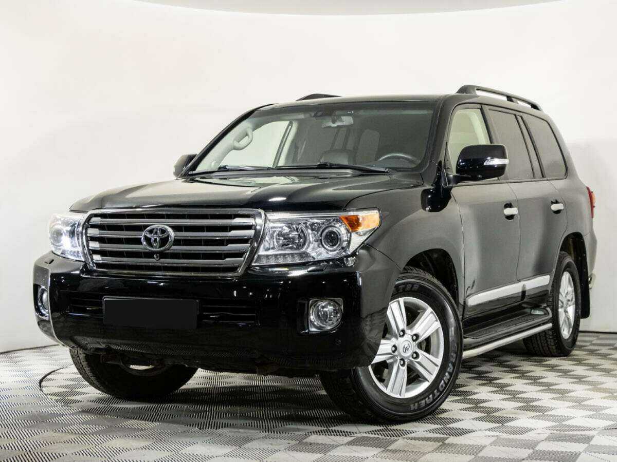 Toyota Land Cruiser с пробегом — 2014 год. Фото: #0