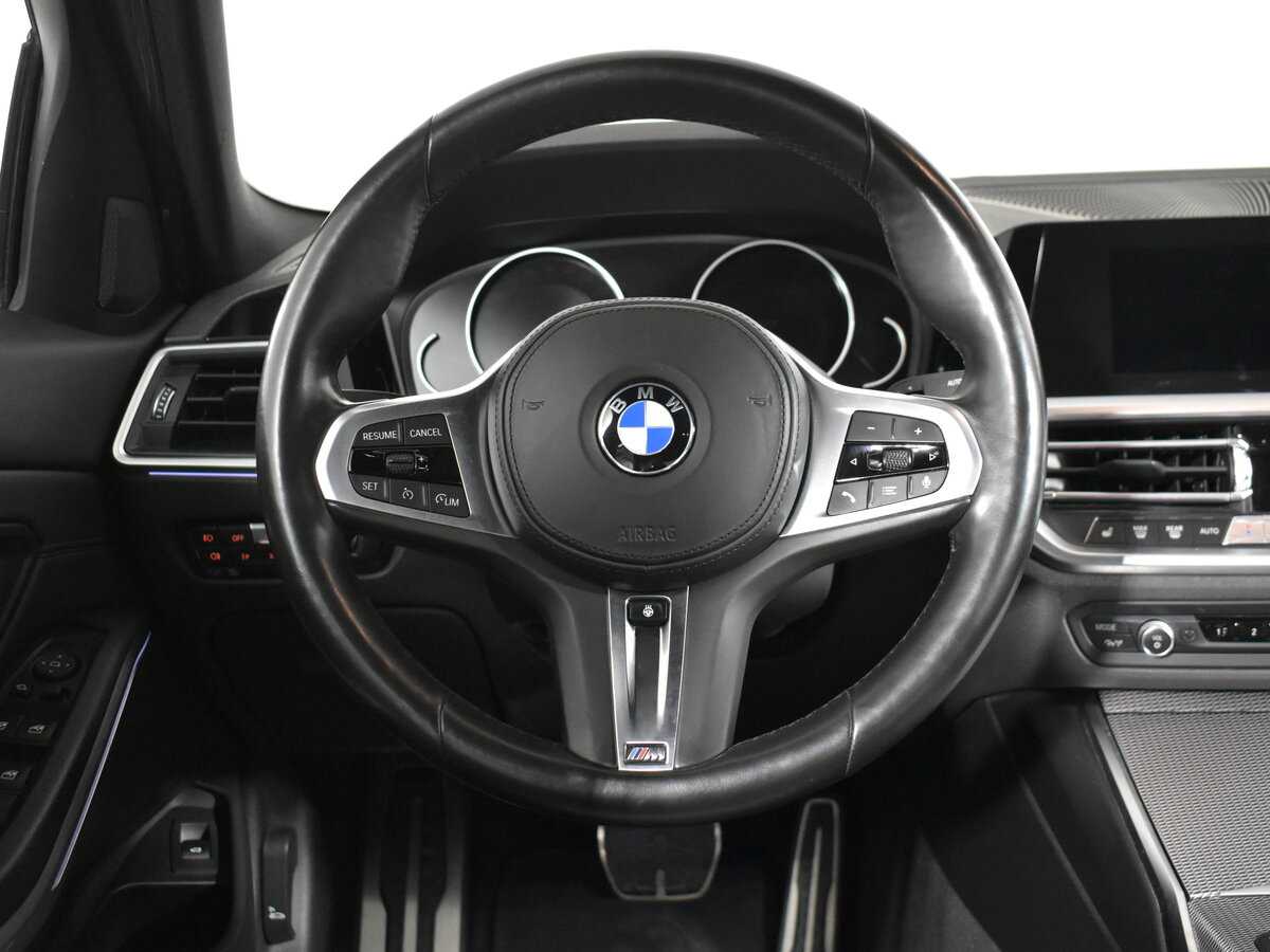 BMW 3 серии с пробегом — 2020 год. Фото: #6