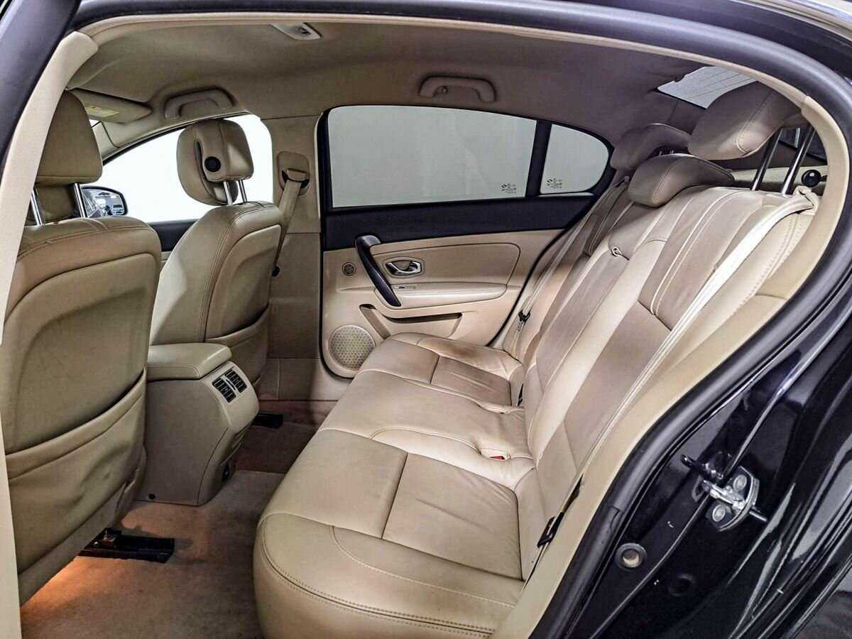 Renault Latitude с пробегом — 2010 год. Фото: #8