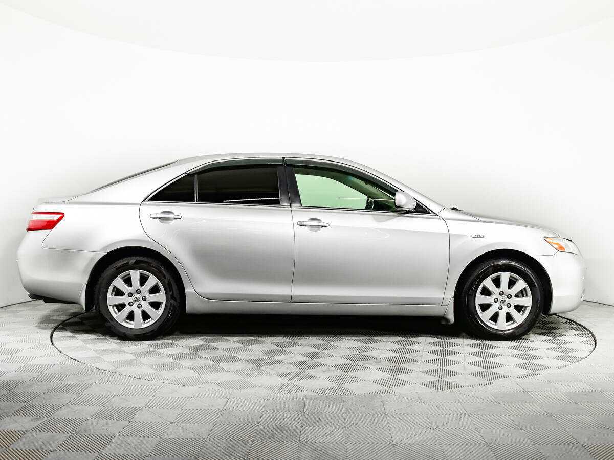 Toyota Camry с пробегом — 2008 год. Фото: #3