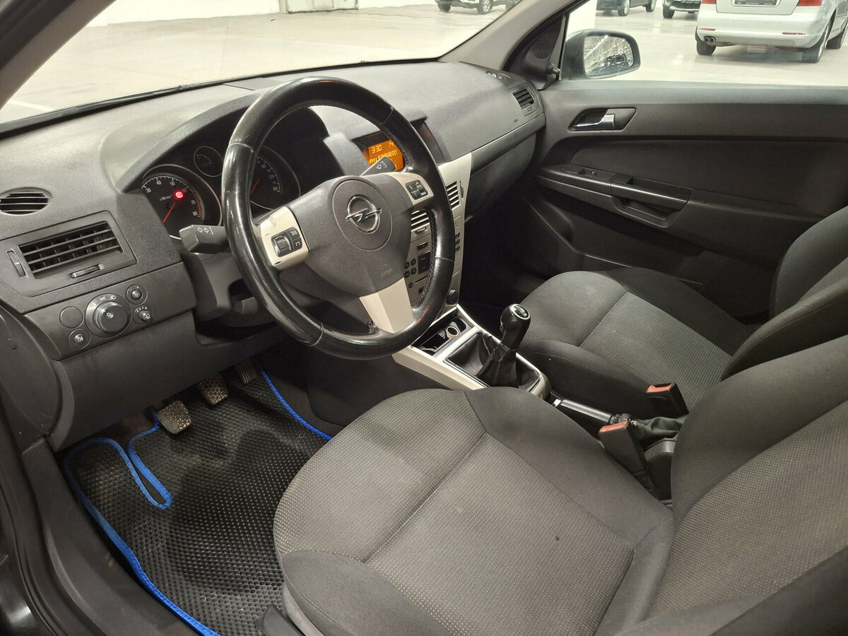 Opel Astra с пробегом — 2007 год. Фото: #14