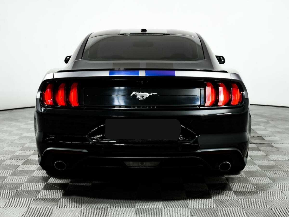 Ford Mustang с пробегом — 2018 год. Фото: #5