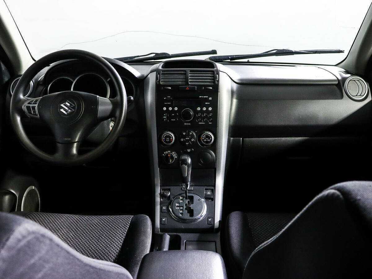 Suzuki Grand Vitara с пробегом — 2008 год. Фото: #11